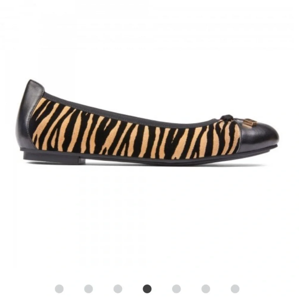Vionic Podiatrist Designed Minna Ballet Flat Shoes. Size 8. MSRP $128.00